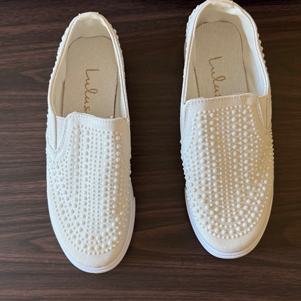 Women’s slip on sneaker